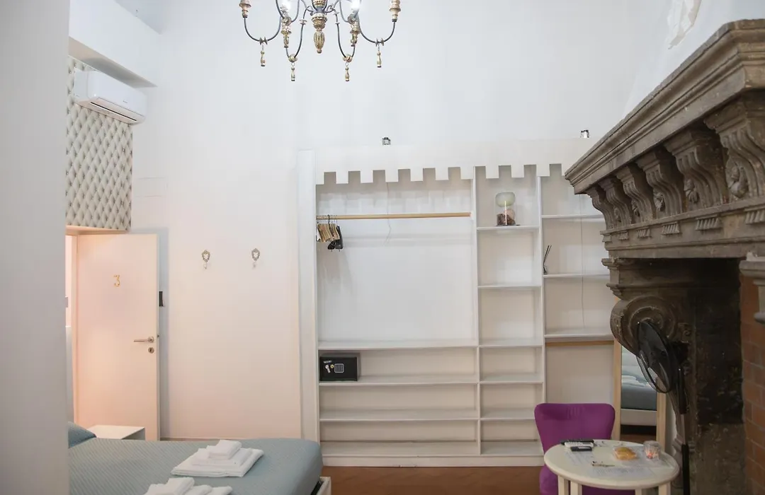 Flowers Apartments Rome City Center-1